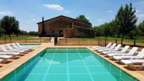 Casa rural en Girona 8 habitaciones hasta 30 personas piscina privada